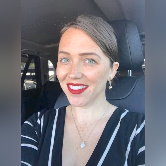 Meet your Posher, Marcee - Picture 2 of 2